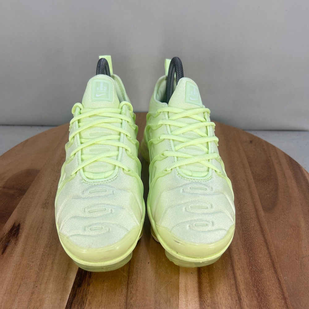 Nike Air VaporMax Plus Barely Volt Lime Ice DJ3023-700 Women Size 6 Running Shoe - Picture 2 of 8